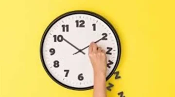 تغيير الساعة بمصر.. موعد بدء التوقيت الصيفي وعلاقته بمواعيد شهر رمضان ونهاية الشتاء